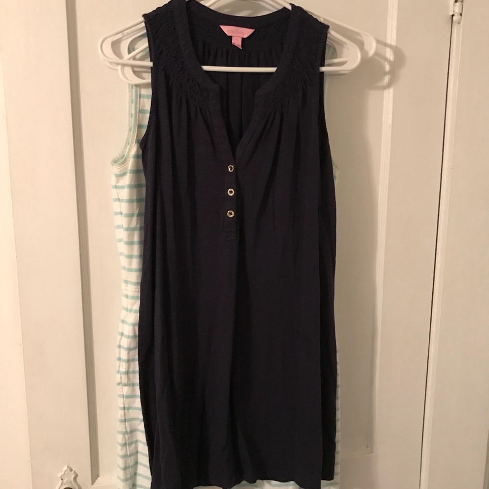 Lilly Pulitzer navy Essie dress. GUC. Size Small!